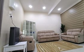 Rumah Hana Sungai Besar - Mslim0nly
